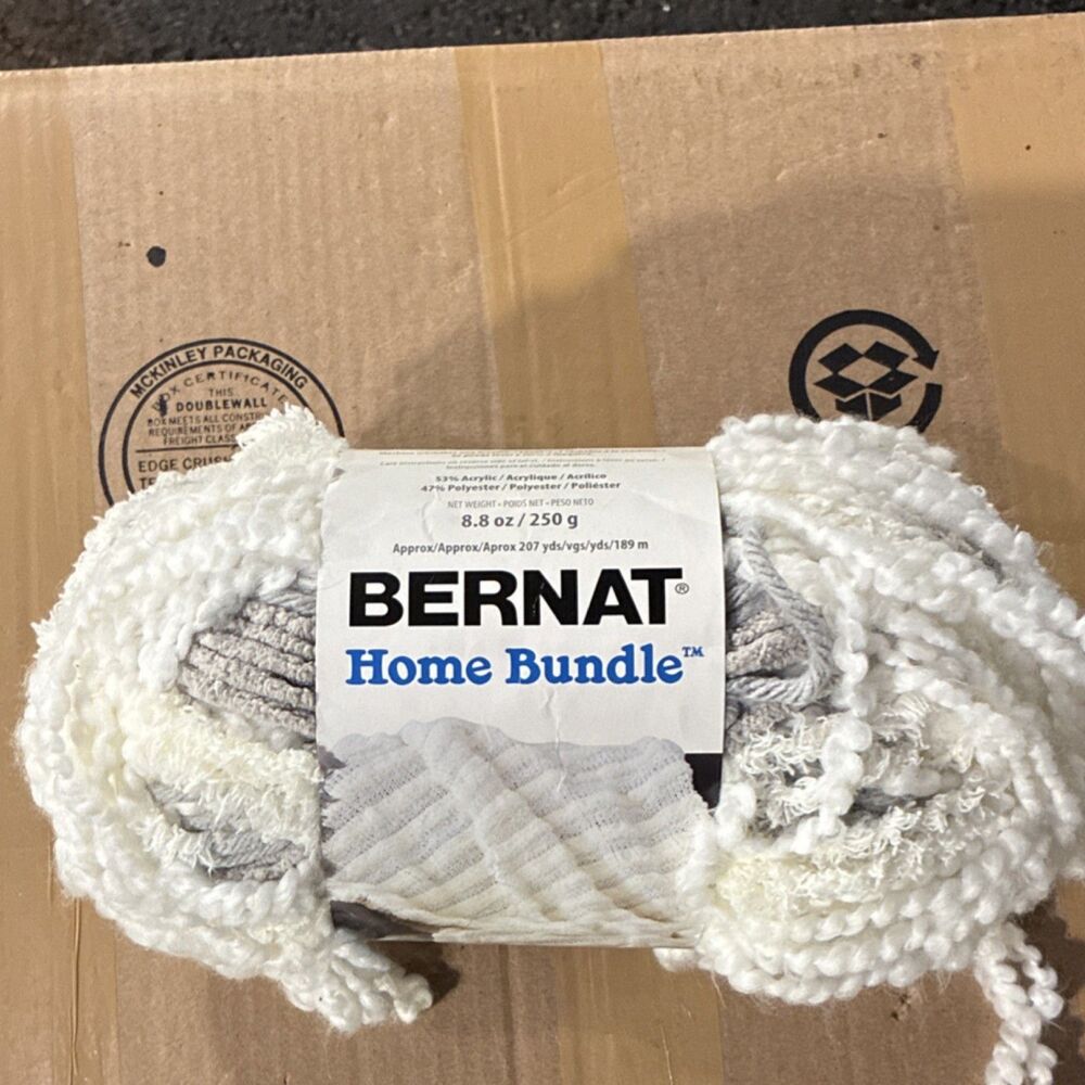 Bernat Home Bundle Super Bulky Blanket Yarn‎ Skein Cream/Gray Acrylic Polyester